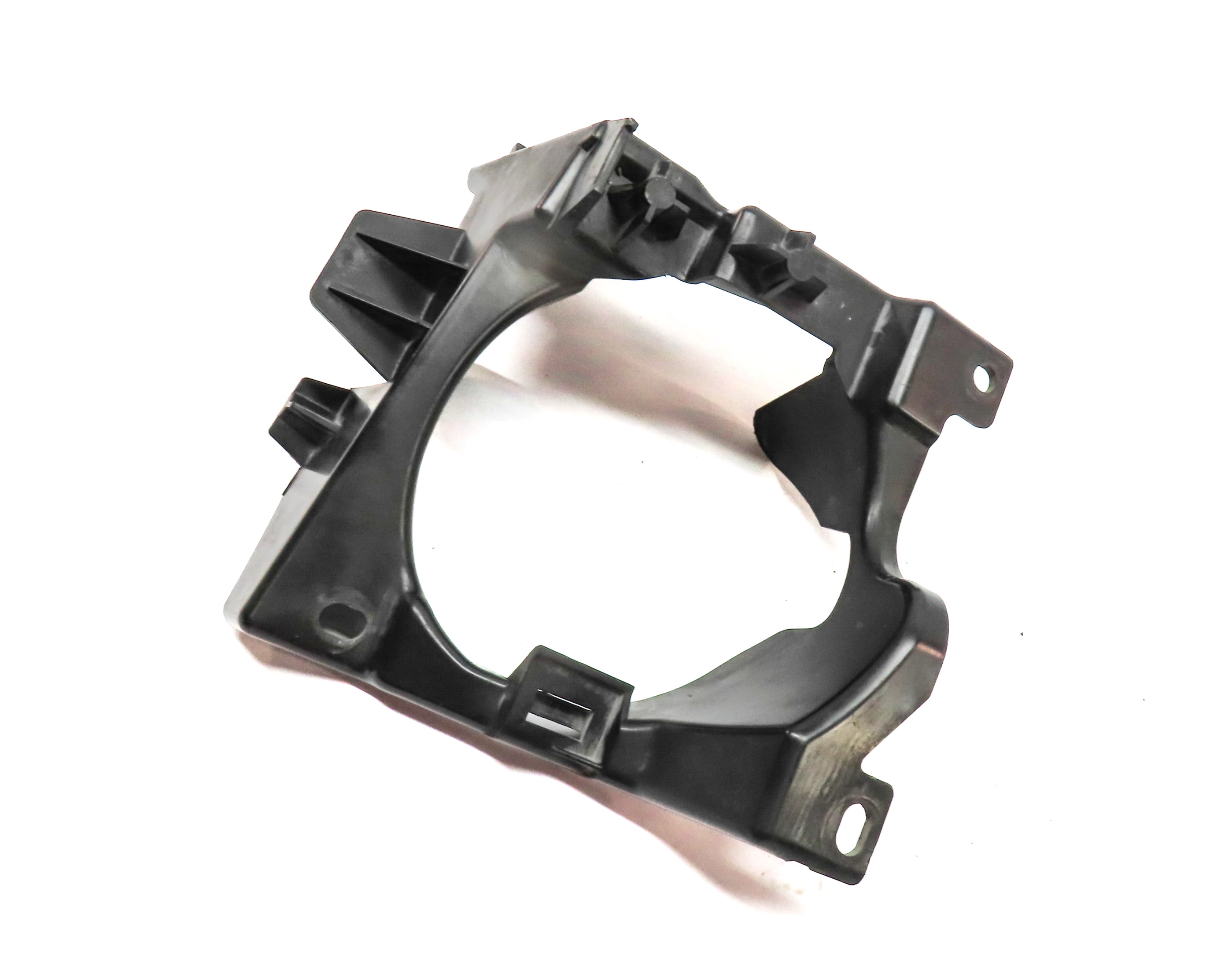 2008 PORSCHE CAYENNE (955) FRONT LEFT DRIVER FOG LIGHT LAMP MOUNT BRACKET — exact item pictured